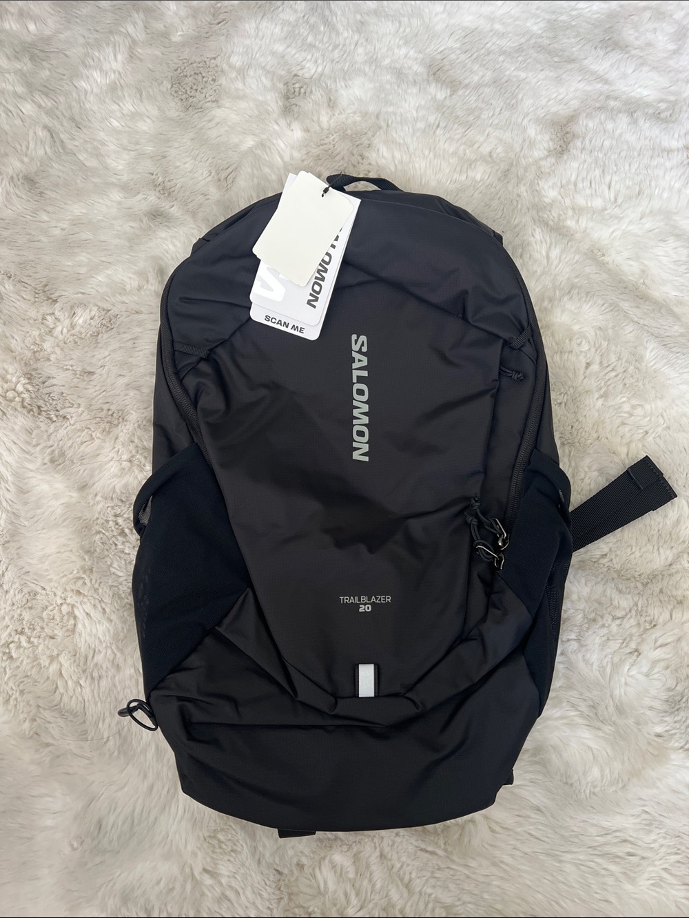 Salomon Black Trailblazer 20 
Daypack Backpack